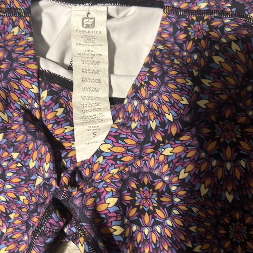 Fabletics - Picture 2 of 2